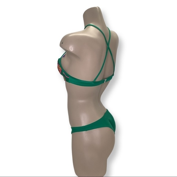 Recco Floral & Paisley Bikini Set NWT - Picture 2 of 4